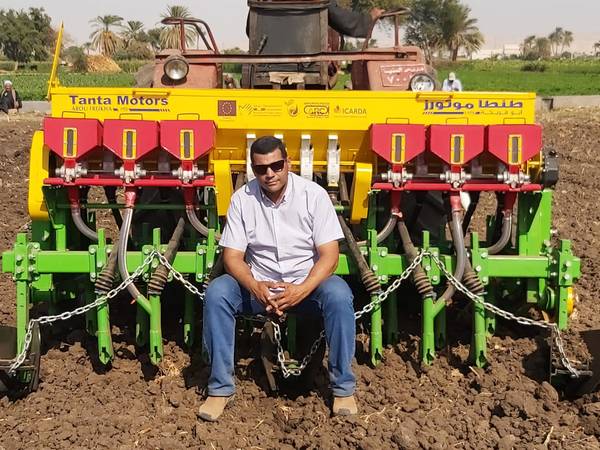 The Raised Bed Machine (RBM) was developed by the International Centre for Agriculture Research in Dry Areas (ICARDA) in collaboration with Egyptian research centres, public and private sectors. Copyright: Atef Swelam
