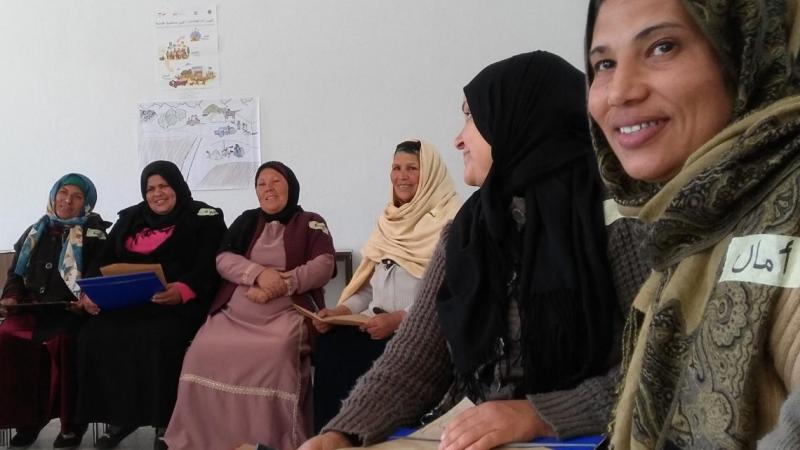 Agricultural extension programs often fail to target women effectively - a missed opportunity to address gender inequities and raise the productivity of women farmers. An ICARDA initiative in Tunisia asks why and challenges prevailing constraints.